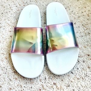 American Eagle sandals